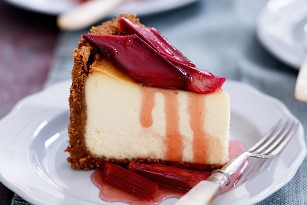 Roasted Rhubarb and Baked Cheesecake
