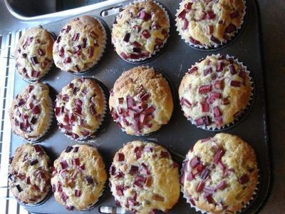 Rhubarb and Custard Muffins
